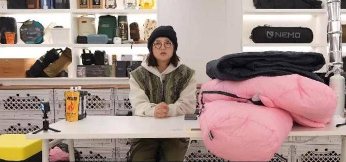 ：隔着帐篷亲热、声音超大！不如去酒店冰球突破游戏韩国女星狠批露营不雅行为(图6)